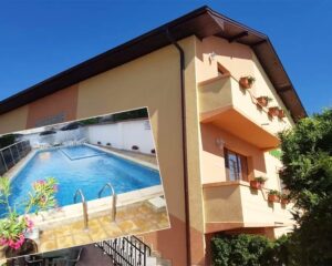 Нощувка на човек със закуска и вечеря + минерален басейн и релакс пакет от хотел Далиа, Велинград