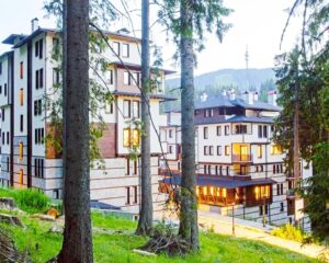 2 или повече нощувки, нощувки със закуски или със закуски и вечери + сауна и парна баня на човек от Грийн Лайф Фемили Апартмънтс, Пампорово