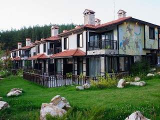 Уникален Пирински комплекс с минерален басейн, апартамент с вечери за двама през уикенда в Русковец Резорт, Добринище - Image 3