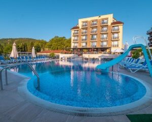 ТОП оферта за НОВ хотел Първа линия, All Inclusive с безплатен плаж до 16.07 от Сперанта Бийч, Кранево