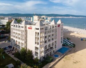На първа линия в Сл. Бряг лято 2025, Ultra All Inclusive цена на човек до 07.07 в Хотел Вянд