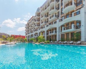 Нощувка на човек в Комплекс Хармони Суитс 11-12 Гранд Ризорт, Слънчев бряг