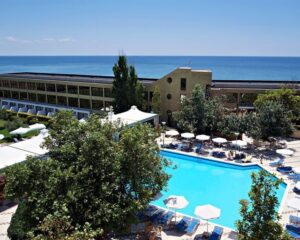 5 дни със закуска за двама през септември в Alexander Beach Hotel