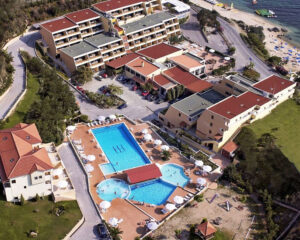 5 дни полупансион за двама през септември в Xenios Theoxenia Hotel