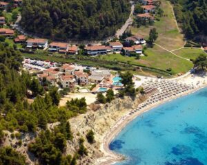 5 дни със закуска за двама през септември в Elani Bay Resort