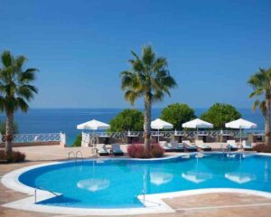 5 дни със закуска за двама през юни 2026 в Pomegranate Wellness Spa Hotel