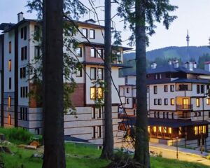 Лято в Пампорово! Автобусен транспорт + 4 нощувки на човек със закуски, обеди и вечери