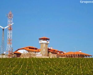 Нощувка за ДВАМА със закуска и вечеря от Комплекс Шато Уинди Хилс, до Сливенски минерални бани