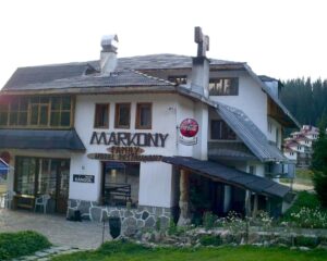 Нощувка на човек със закуска от хотел Маркони, Пампорово