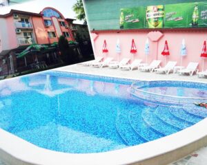 Нощувка със закуска на човек + минерален басейн и релакс пакет в хотел Релакс, Стрелча