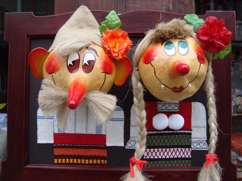 Екскурзия за карнавала на хумора и сатирата в Габрово с посещение на Етъра и Соколски манастир - Image 11