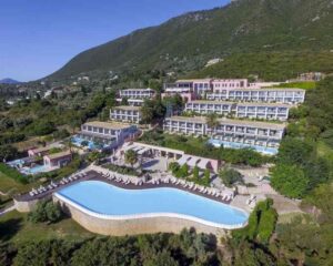 5 дни със закуска за двама през юни 2026 в Ionian Blue Hotel