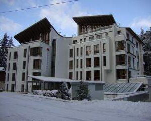 ТОП оферта за Нова година, 2 нощувки с Празнична вечеря в хотел Радинас Уей, Боровец