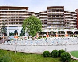 5-звездна All inclusive и СПА наслада на морския бряг през есента и зимата, уикенд в Хотел Фламинго Гранд, Албена