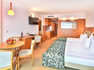 5-звездна All inclusive и СПА наслада на морския бряг през есента и зимата, уикенд в Хотел Фламинго Гранд, Албена - Image 4