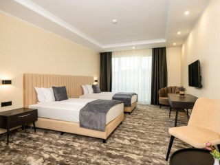 Лукс Нова Година в Хисаря, 3 дни за двама с Празнична програма в Empire Balneo and Spa Hotel - Image 5