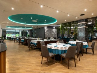 Лукс Нова Година в Хисаря, 3 дни за двама с Празнична програма в Empire Balneo and Spa Hotel - Image 4