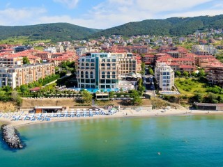 Посрещане на Новата 2026-та край морския бряг, 3 дни Ultra All Inclusive в Гранд Хотел Свети Влас