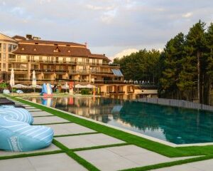 СПА Нова година във Велинград, 3 ношувки със закуски и вечери в СПА хотел Инфинити