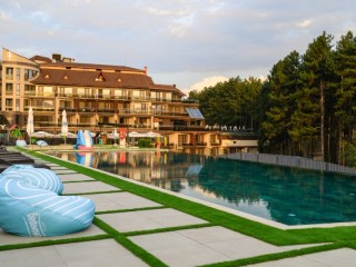 СПА Нова година във Велинград, 3 ношувки със закуски и вечери в СПА хотел Инфинити