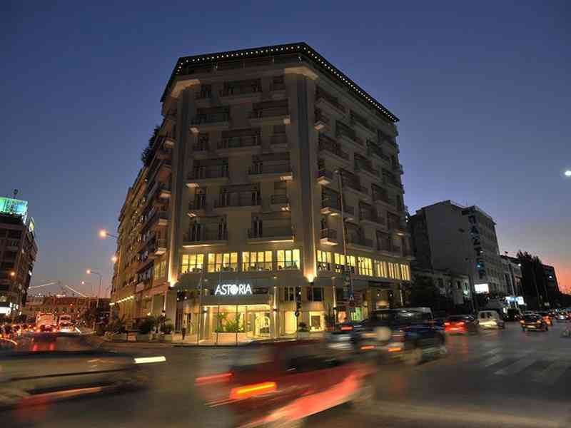Нова Година в Солун, 3 дни със закуска за двама в Astoria Hotel Thessaloniki